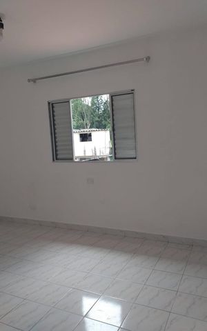 Casa à venda com 265m², 5 quartos e 2 vagas Casa à venda com 265m², 5 quartos e 2 vagasQuarto