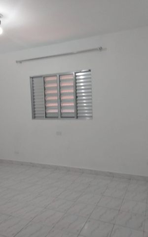 Casa à venda com 265m², 5 quartos e 2 vagas Casa à venda com 265m², 5 quartos e 2 vagasQuarto