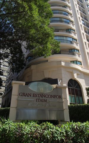 Apartamento para alugar com 52m², 1 quarto e 1 vagaFachada
