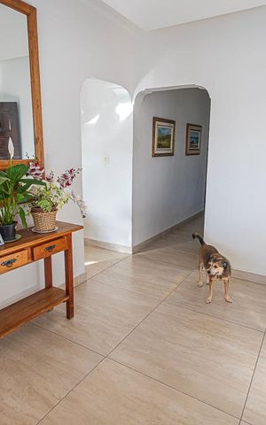 Casa para alugar com 240m², 3 quartos e 1 vaga Casa para alugar com 240m², 3 quartos e 1 vagasala