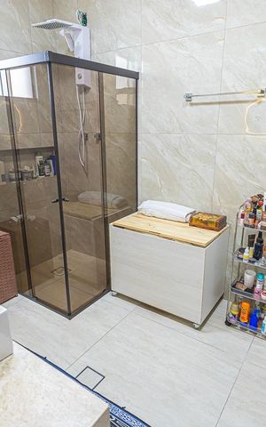 Casa para alugar com 240m², 3 quartos e 1 vaga Casa para alugar com 240m², 3 quartos e 1 vagasuite