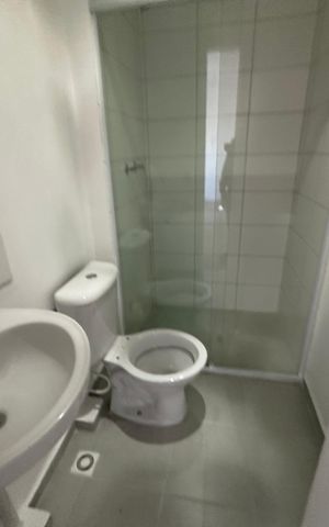 Apartamento à venda com 54m², 2 quartos e 1 vaga Apartamento à venda com 54m², 2 quartos e 1 vagaBanheiro