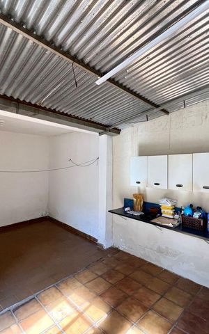 Casa à venda com 200m², 2 quartos e 2 vagasÁrea de Serviço
