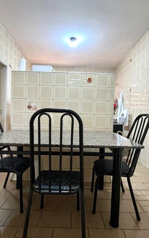 Casa à venda com 200m², 2 quartos e 2 vagasCozinha