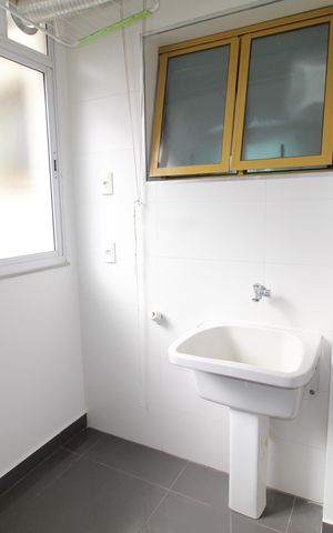 Apartamento para alugar com 111m², 3 quartos e 2 vagasÁrea de Serviço