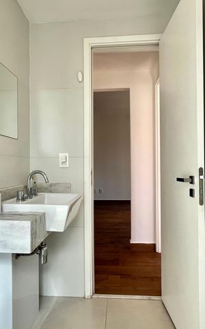 Apartamento à venda com 54m², 2 quartos e 1 vaga Apartamento à venda com 54m², 2 quartos e 1 vagaBanheiro Corredor