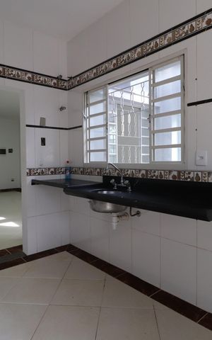 Casa para alugar com 400m², 4 quartos e 6 vagasCozinha 2