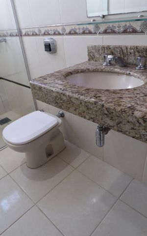 Casa para alugar com 400m², 4 quartos e 6 vagasBanheiro Social