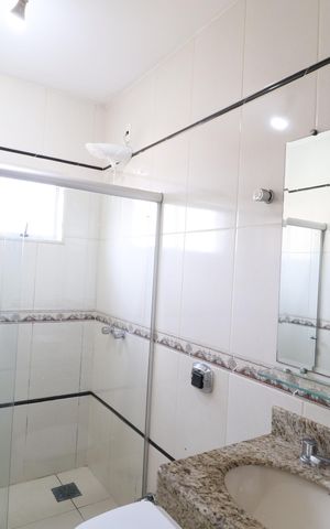 Casa para alugar com 400m², 4 quartos e 6 vagasBanheiro Social