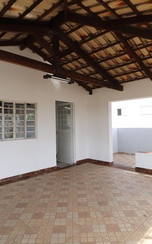 Casa para alugar com 400m², 4 quartos e 6 vagasTerraço
