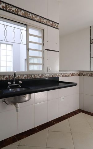 Casa para alugar com 400m², 4 quartos e 6 vagasCozinha 2
