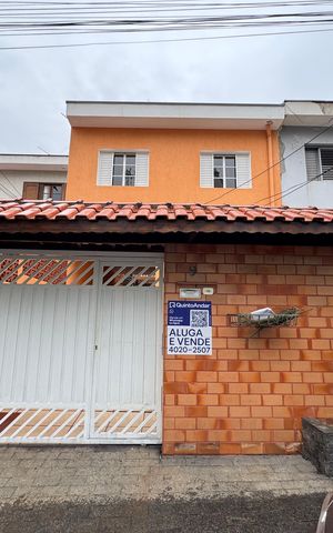 Casa para alugar com 166m², 3 quartos e 3 vagasFachada com PLACA
