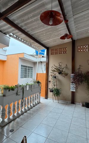 Casa para alugar com 166m², 3 quartos e 3 vagasVaranda