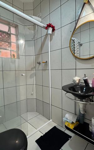 Casa para alugar com 166m², 3 quartos e 3 vagasBanheiro 1