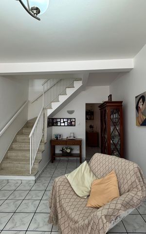 Casa para alugar com 166m², 3 quartos e 3 vagasSala