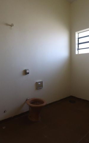 Casa para alugar com 260m², 6 quartos e 3 vagas Casa para alugar com 260m², 6 quartos e 3 vagasBanheiro