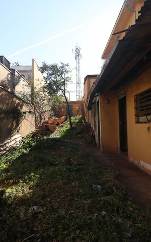Casa para alugar com 260m², 6 quartos e 3 vagas Casa para alugar com 260m², 6 quartos e 3 vagasQuintal