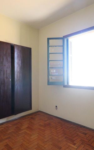 Casa para alugar com 260m², 6 quartos e 3 vagas Casa para alugar com 260m², 6 quartos e 3 vagasQuarto 2