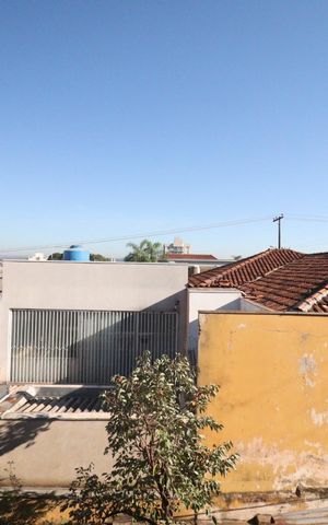Casa para alugar com 260m², 6 quartos e 3 vagas Casa para alugar com 260m², 6 quartos e 3 vagasVista do Quarto 2