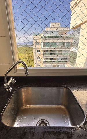Apartamento à venda com 237m², 3 quartos e 2 vagas Apartamento à venda com 237m², 3 quartos e 2 vagasCozinha e Área de Serviço