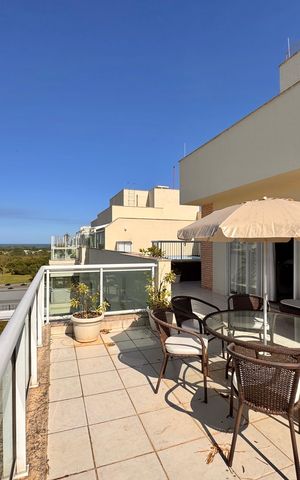 Apartamento à venda com 237m², 3 quartos e 2 vagas Apartamento à venda com 237m², 3 quartos e 2 vagasTerraço
