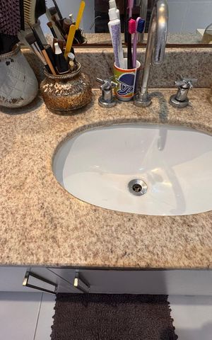 Apartamento à venda com 237m², 3 quartos e 2 vagas Apartamento à venda com 237m², 3 quartos e 2 vagasSuíte 1 - Banheiro