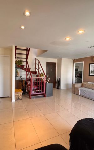 Apartamento à venda com 237m², 3 quartos e 2 vagas Apartamento à venda com 237m², 3 quartos e 2 vagasSala