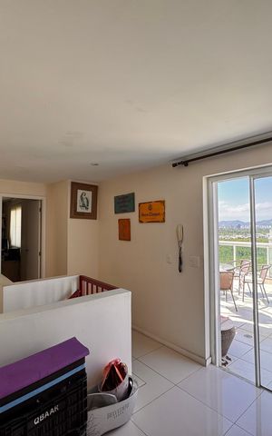 Apartamento à venda com 237m², 3 quartos e 2 vagas Apartamento à venda com 237m², 3 quartos e 2 vagasSala (Segundo Andar)