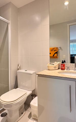 Apartamento à venda com 237m², 3 quartos e 2 vagas Apartamento à venda com 237m², 3 quartos e 2 vagasSuíte 2 - Banheiro