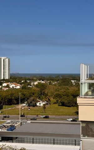 Apartamento à venda com 237m², 3 quartos e 2 vagas Apartamento à venda com 237m², 3 quartos e 2 vagasTerraço