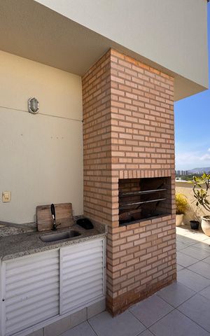 Apartamento à venda com 237m², 3 quartos e 2 vagas Apartamento à venda com 237m², 3 quartos e 2 vagasTerraço