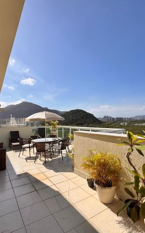 Apartamento à venda com 237m², 3 quartos e 2 vagas Apartamento à venda com 237m², 3 quartos e 2 vagasTerraço