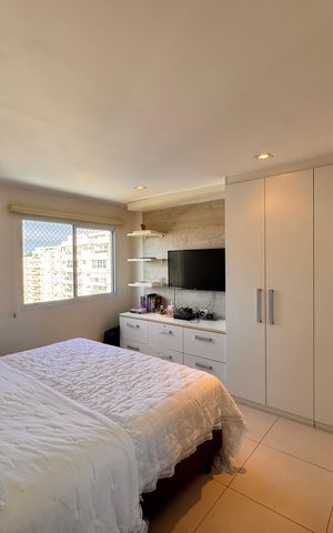 Apartamento à venda com 237m², 3 quartos e 2 vagas Apartamento à venda com 237m², 3 quartos e 2 vagasSuíte 1