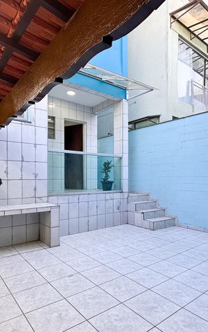 Casa para alugar com 237m², 3 quartos e 5 vagas Casa para alugar com 237m², 3 quartos e 5 vagasÁrea de Serviço