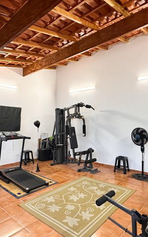 Casa para alugar com 237m², 3 quartos e 5 vagas Casa para alugar com 237m², 3 quartos e 5 vagasAcademia