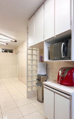 Casa para alugar com 237m², 3 quartos e 5 vagas Casa para alugar com 237m², 3 quartos e 5 vagasCozinha