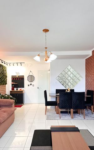 Casa para alugar com 237m², 3 quartos e 5 vagas Casa para alugar com 237m², 3 quartos e 5 vagasSala