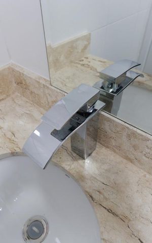 Apartamento à venda com 45m², 2 quartos e sem vaga Apartamento à venda com 45m², 2 quartos e sem vagaBanheiro