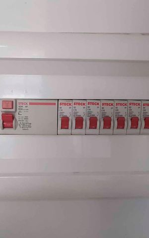 Apartamento à venda com 114m², 3 quartos e 2 vagas Apartamento à venda com 114m², 3 quartos e 2 vagasQuadro de Luz