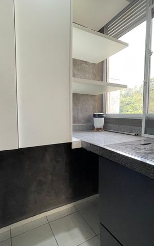 Apartamento à venda com 38m², 2 quartos e sem vaga Apartamento à venda com 38m², 2 quartos e sem vagaCozinha e Área de Serviço