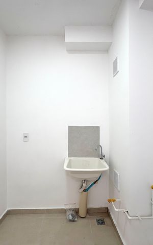 Apartamento para alugar com 36m², 2 quartos e sem vaga Apartamento para alugar com 36m², 2 quartos e sem vagaÁrea de Serviço
