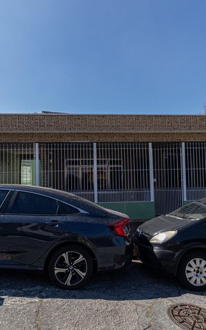 Casa para alugar com 310m², 3 quartos e 5 vagas Casa para alugar com 310m², 3 quartos e 5 vagasFachada