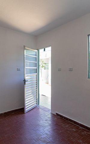 Casa para alugar com 310m², 3 quartos e 5 vagas Casa para alugar com 310m², 3 quartos e 5 vagasEdícula - Cozinha