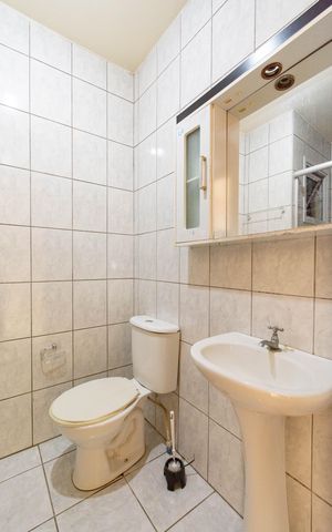 Casa de condomínio à venda com 70m², 2 quartos e 1 vaga