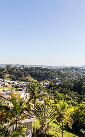 Casa de condomínio à venda com 227m², 2 quartos e 2 vagas Casa de condomínio à venda com 227m², 2 quartos e 2 vagasVista da Suíte