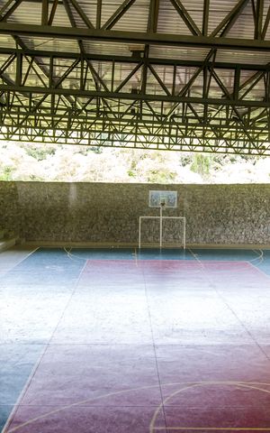 Casa de condomínio à venda com 227m², 2 quartos e 2 vagas Casa de condomínio à venda com 227m², 2 quartos e 2 vagasQuadra Esportiva