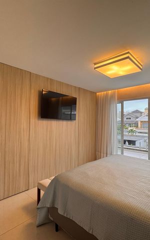 Casa de condomínio à venda com 490m², 4 quartos e 2 vagas Casa de condomínio à venda com 490m², 4 quartos e 2 vagasSuíte 1 (Master)