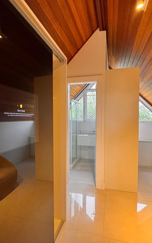 Casa de condomínio à venda com 490m², 4 quartos e 2 vagas Casa de condomínio à venda com 490m², 4 quartos e 2 vagasSuíte 4