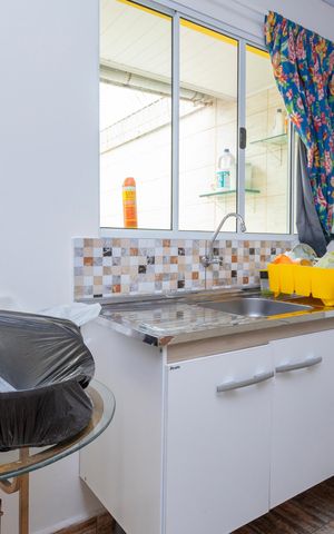 Casa à venda com 200m², 4 quartos e 2 vagasCozinha - Edícula