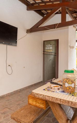 Casa à venda com 200m², 4 quartos e 2 vagasVaranda